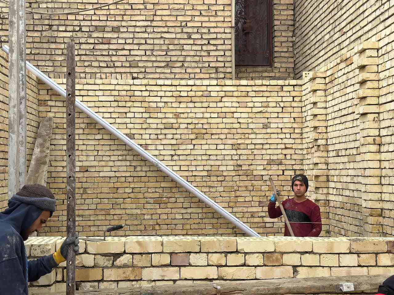 خلفت بناء شغل درجة اولى شغل مصاطر وكبان وشاهول شغلي بغداد فقط نشتغل قطعي وعل دبل للسفسار ***********
