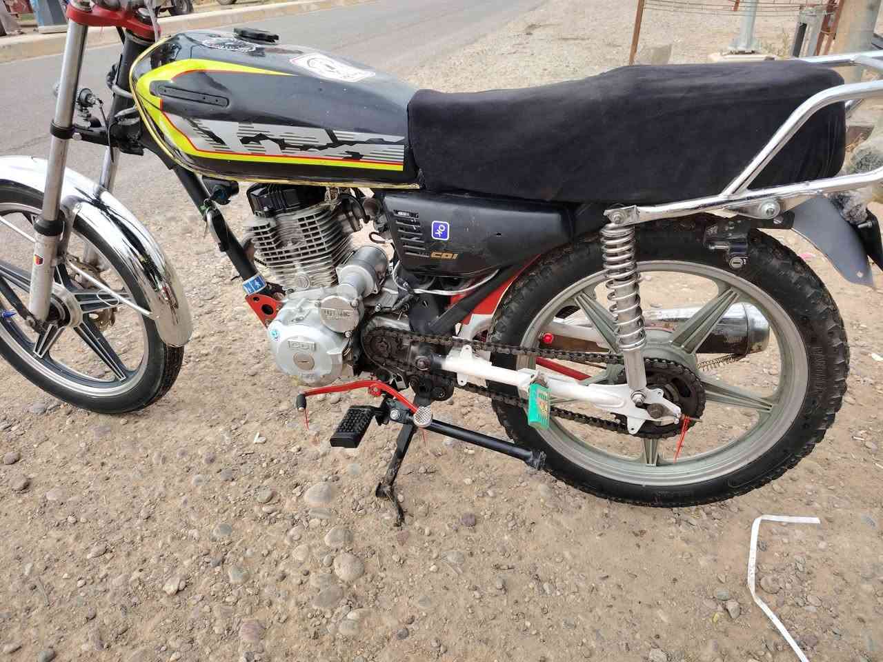 موطورات لبيع سعر الواحد 200وبيهن مجال الستفسار ***********خاص ما جاوب كهربائية شقاله وياله شرط
