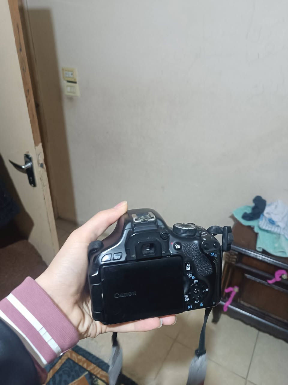 موجود كانون 600 دي مع عدسة 50 مارك تو... وعدسة 18/55 الاساسية... معا شاحن وبطارية وقشاط وشنتة نضافتا 95 بالمية.. كتير نضيفة.. للتواصل خاص او عالرقم 
0996076586


**إذا كنت صاحب هذا الإعلان وتريد حذفه لأي سبب، رجاءا أرسل رسالة إلى الدعم الفني**