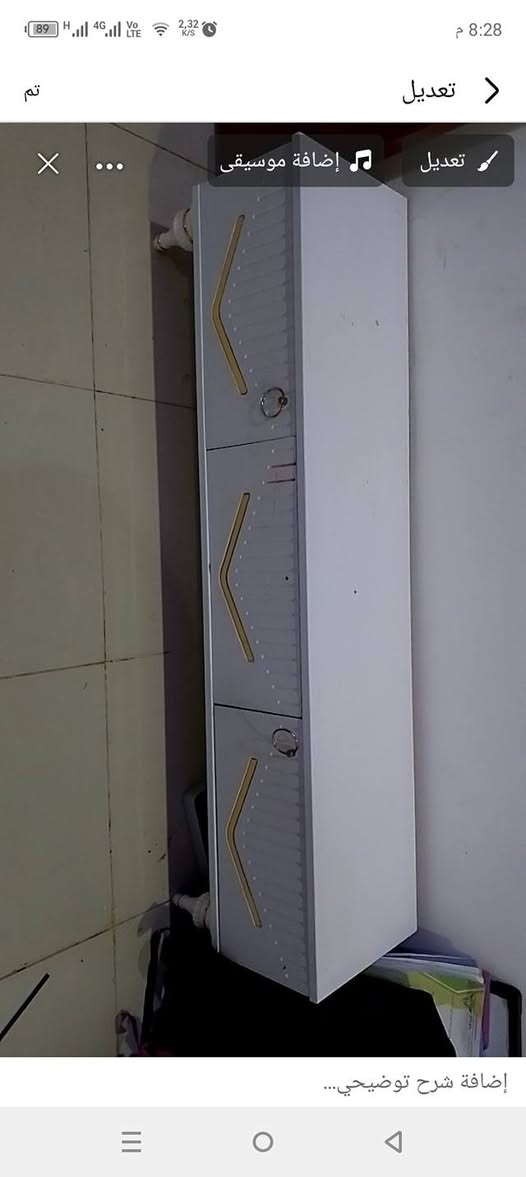 سلام عليكم ميز للبيع استخدام قليل جداً نظيف  طول 140 ارتفاع40 عمق32 سعره 45
***********
