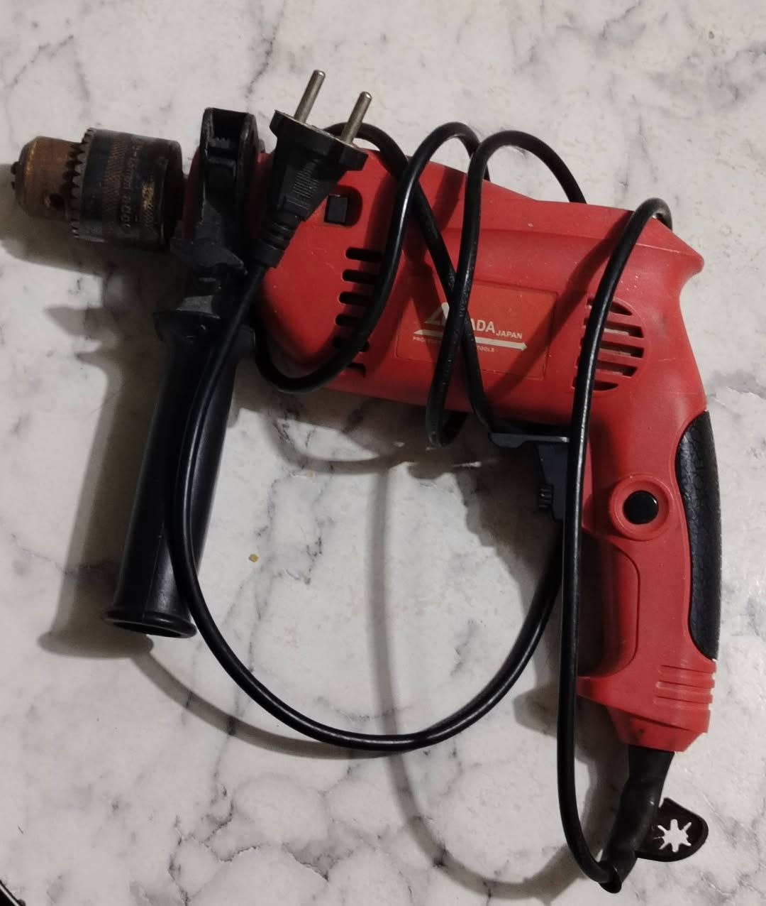 للبيع دريل عدد 2 فتح وشد واحد شحن والأخر كهرباء
نظيفات ومستخدمات قليل مال بيت سعر 55الف ثنينهم


**إذا كنت صاحب هذا الإعلان وتريد حذفه لأي سبب، رجاءا أرسل رسالة إلى الدعم الفني**