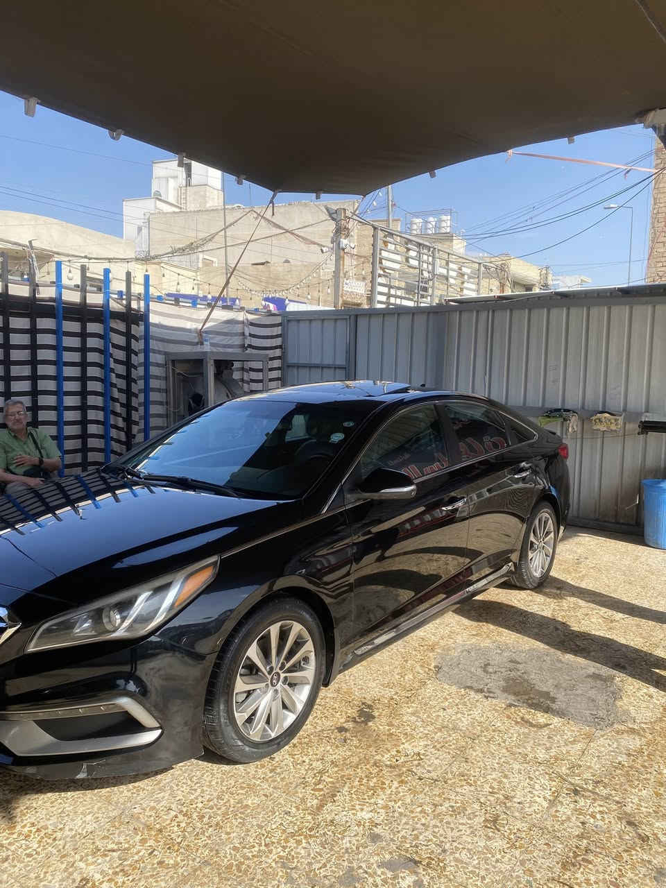 سوناتا 2017 فول سبورت
رقم اربيل بسمي 
وارد امريكي محرك gdi
معروفه مواصفات الفول 
ضرر امريكا سطحي فقط جاملخ ومبدل بلادي
ماشيه 100 الف m
كير محرك مكفول 
سياره مابيهه نقص بس دهن وبانزين 
وصدر امامي وخلفي كله جديد 
وتخم تاير جديد 

سعر 145$
***********
