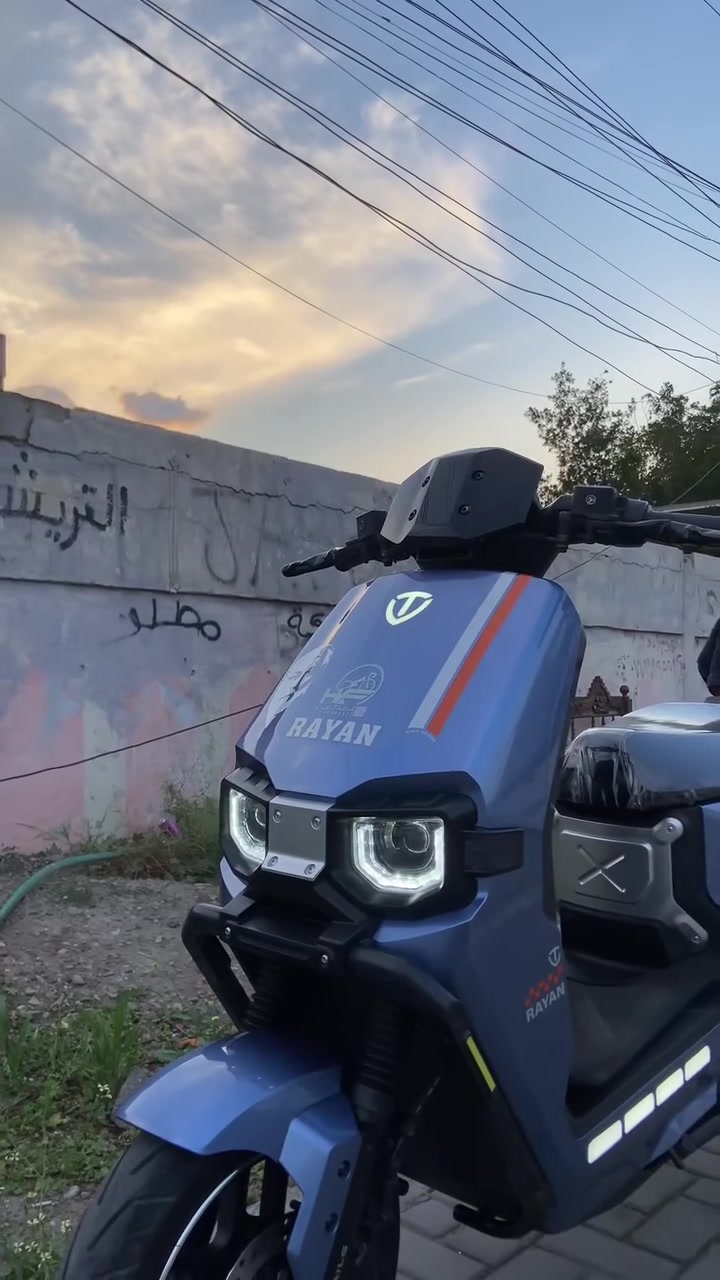 السلام عليكم
دراجه شحن وحش الكون للبيع
دراجه نظيفه جداً وكفاله 
بصمتين
رجوع إلى الخلف
نظام الأمان 
ملف2000
ست بطاريات مسطره
دراجه خير من الله
السعر(مليون)
وبيه مجال لشراي
مكاني بغداد حي العامل
***********
***********
