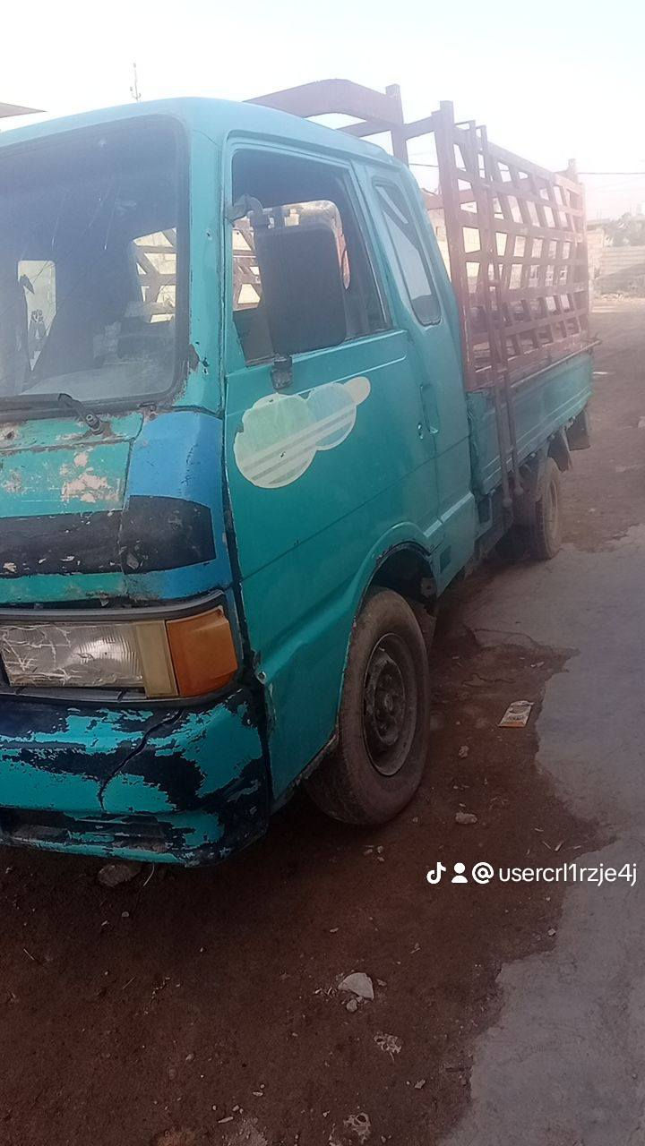 السلام عليكم كيا للبيع بنجو موديل 94 الثانويه لل 27 باسم تحويل مباشر ب 40 وبيها مجال


**إذا كنت صاحب هذا الإعلان وتريد حذفه لأي سبب، رجاءا أرسل رسالة إلى الدعم الفني**