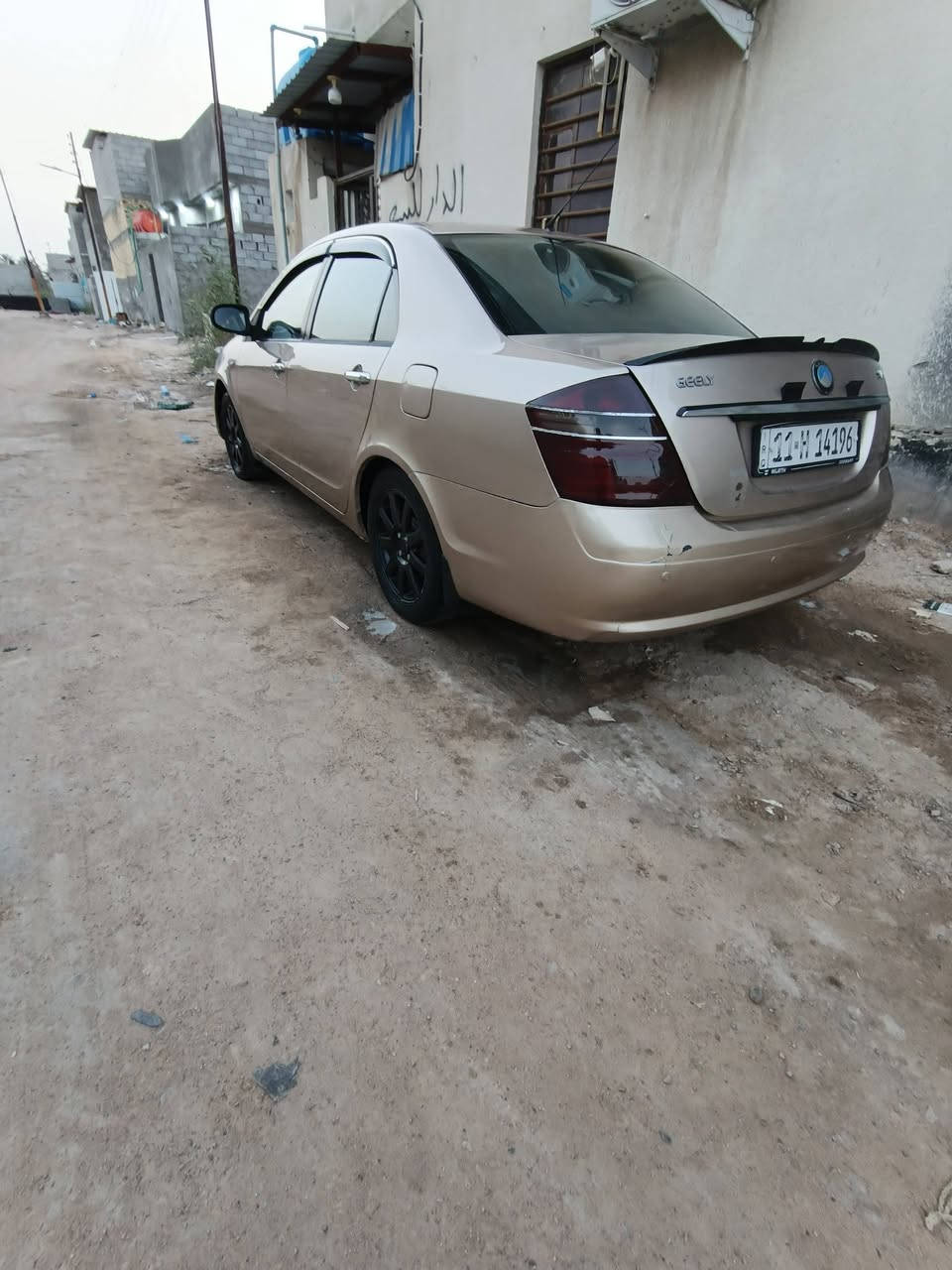 جيلي موبل للبيع موديل 2013 مدكر كدام صفحت العبري بي بارد ورشه صبغ ولباب هم بي بارد قليل ورشه صبغ مابيه ضربه قويه ومابيه تبديل بلاديه زنون شاشه منظومه تبريد جديده  تبريد كير محرك نعمه مكينه بلاد رقمه بغداد راعيه بلبصره ويريد تحويل رقم جديد هزه جديده  السعر 52 وبيه مجال الشراي يخابر*********** مو بكل وقت عدي نت هاي كل تفاصيله
