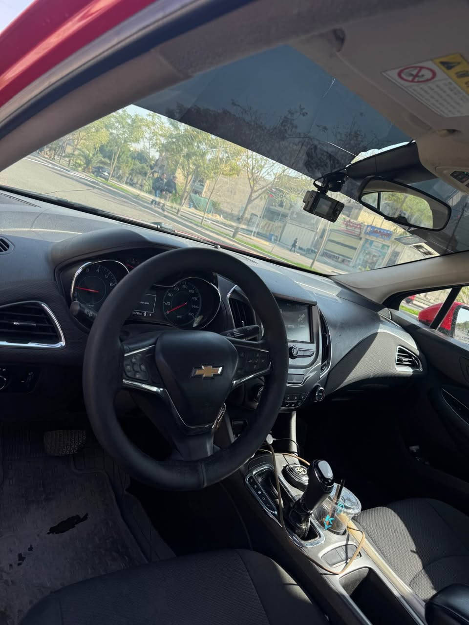 السلام عليكم شوفركروز موديل 2018LT
لسياره جاهزه مابيهه كل نقص
هزه جديده رقم جديد بسمي 
بيهه 3 قطع رش بدون دواخل 
ممشه لسياره 115km
كيرمكينه صدر تبريد تدفئه كلهه مكفوله تراي وين ميعجبك 
لسعر 103$
مكانهه حي الجهاد 
موصفات تحكم جهتين 
كار بلي 
كامره 360
LEDنهاري لايت اوتو
محرك1400تيربو♦️

للستفسار 
واتساب :***********
خط:*********** بغداد, العراق
