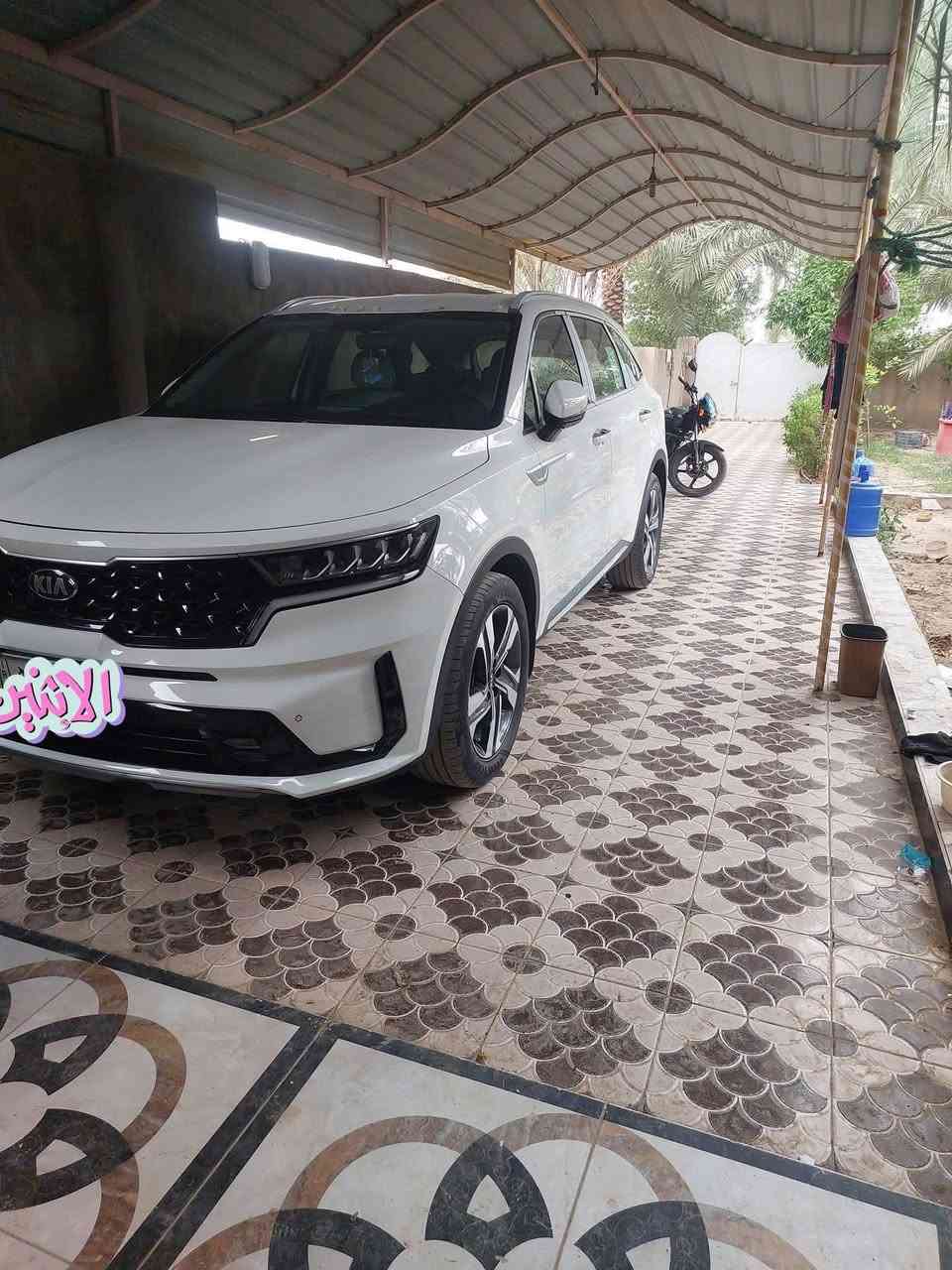 السلام عليكم ورحمة الله وبركاته كيا سورنتو خليجي موديل 2021 كفالة عامة  عدى اربع اصابع بارد بالجنطه وشخط بالچامرلغ اليمين قدر اصبع رقم بغداد بأسمي فول مواصفات عدا البانوراما  والفور ويل 6 سلندرر
المواصفات 
عدد الكشنات 2 كهربائي 
تبريد 3 قطع مناخين
تشغيل عن بعد 
تشغيل بصمة 
ابواب بصمة 
جنطة بصمة شفط 
ويل كب كروم حجم 19 عدد 5
شاشة كبيرة نظامين ابل كار بلي واندرويد كار بلي 
شاشة للتبريد 
شاشة اعطال 
عداد الكتروني
كامرة خلفية
مري شفط 
تحكم مري كهرباء
تحكم ستيرن جهتين 
حساسات امامية خلفية
لايت زينون أربعة عدسات
لدات امامي خلفي 
بردات خلفية بلادي
اربعة وضعيات قيادة 
مثبت سرعة 
بعد بيها هواي مواصفات تجي وتشوف
مكاني ديالى بعقوبة 
السعر 270
للأستفسار أكثر اتصل وبي واتساب *********** وبي واتساب
