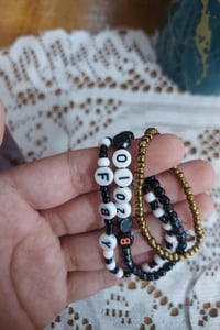 ثلاث سورات كلهن بربع الي حاب يشتريهم