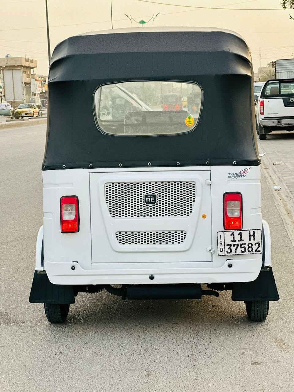 سلام عليكم تكتك لبيع موديل 2022رقم بغداد تحويل مباشر تكتك مكفوله كفاله عامه كشر ومكينه أخت زيرو حتى دوس ما معمره مكاني بغداد مدينه الصدر ***********
