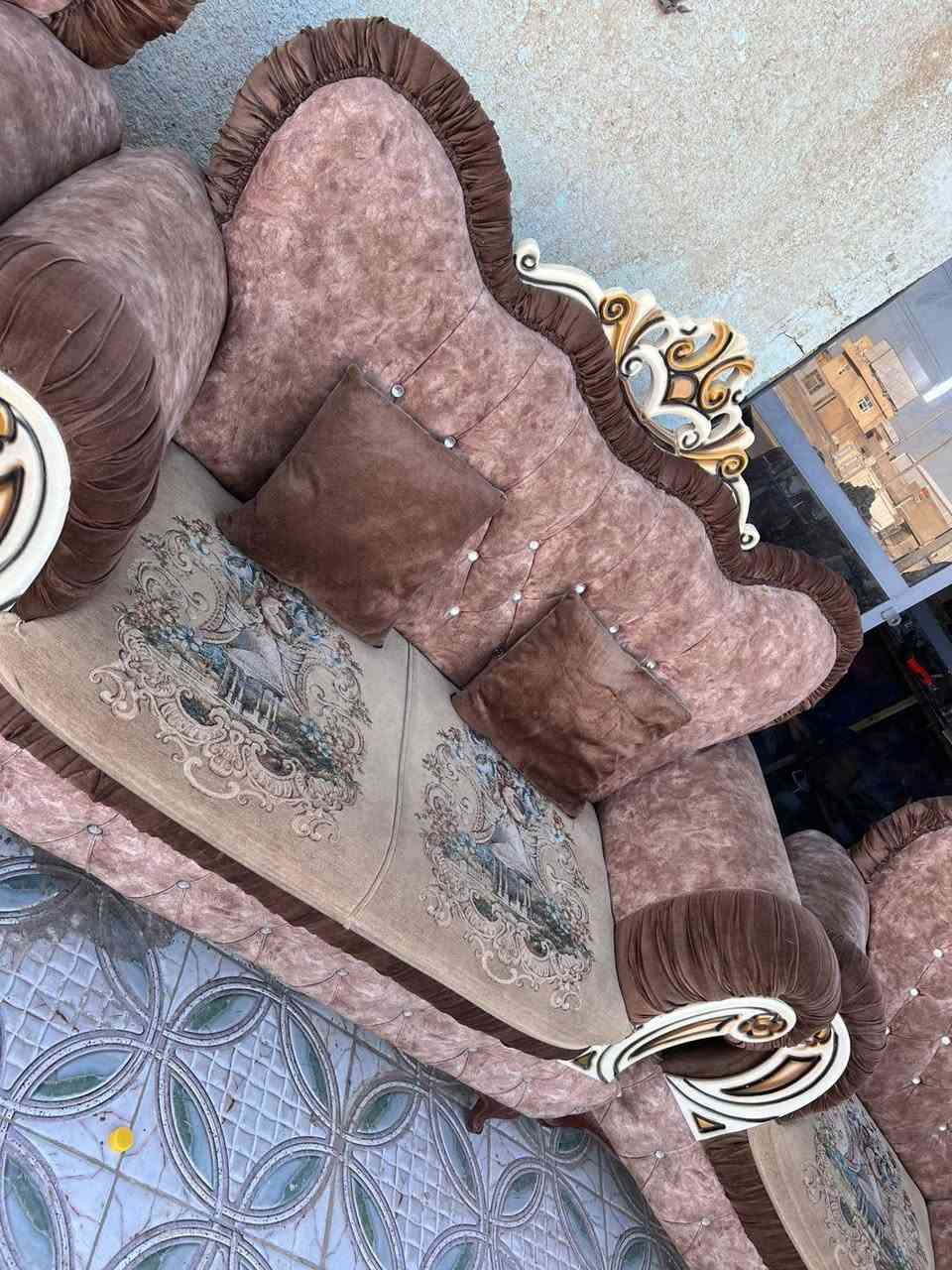 تخم ١٠ مقاعد نضيف جدا العنوان الدوانيه تقيه يم ساحه توديع معمل ومعرض ورده الربيع رقم ***********
بي وتساب متواجدين 
تخم ١٠ مقاعد نضيف جدا العنوان الدوانيه تقيه يم ساحه توديع معمل ومعرض ورده الربيع رقم ***********
