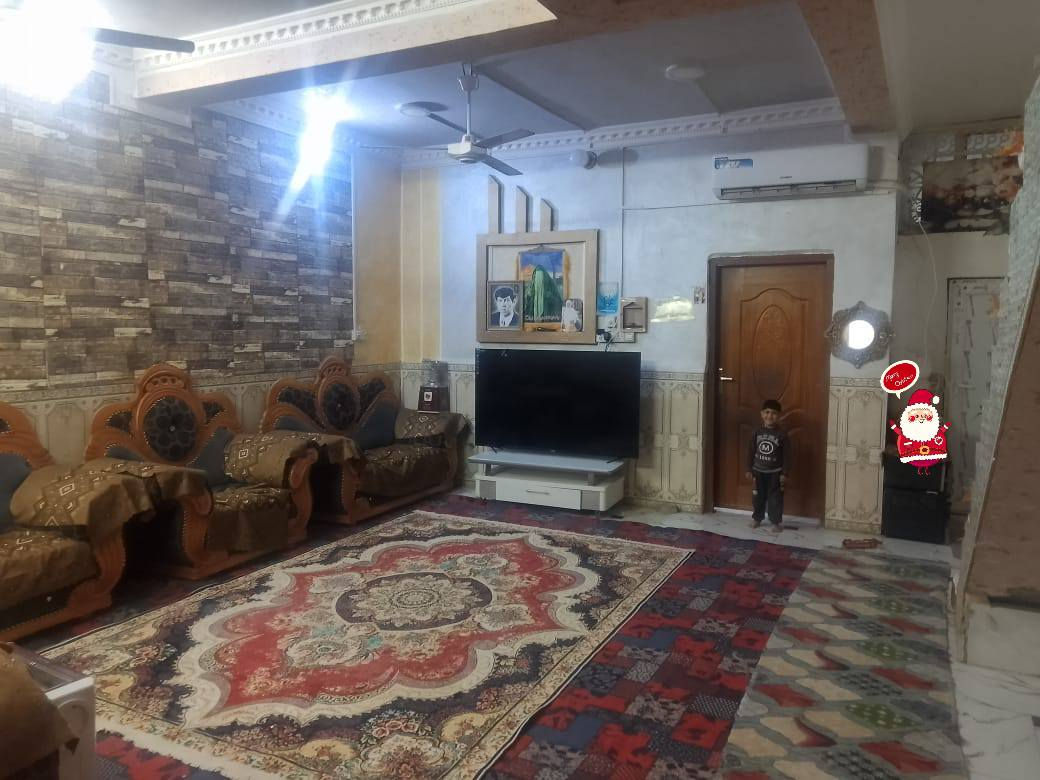 بيت البيع مساحه 125طابقين بحي الأمين يم سواق روف وال عنده الاستفسار يتصل على الرقم ***********
