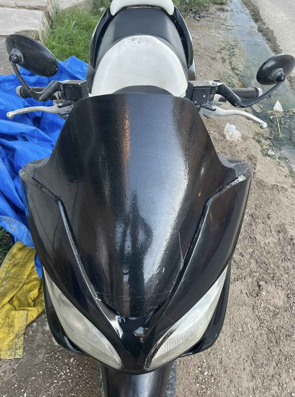 السلام عليكم
دراجه فورزه 0/8 للبيع عميه
الدراجه بدون اوراق مكفوله سرقات + مكينه مكفوله ترايك بصره شلعه 
الدراجه شغاله بس بيهة خلل كهربائي 
السعر 400 وبيهة مجال قليل
يرهم بيع او مراوس 
العنوان / بعقوبه / ام النوه
للتفاصيل /***********
