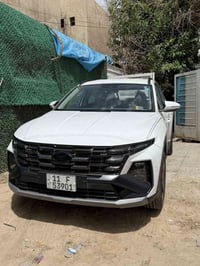 توسان ٢٥ خليجي زيرو بالضمان من باركود ماشيه جوه ال٢٠٠ كيلو صارلها ٥ اي...