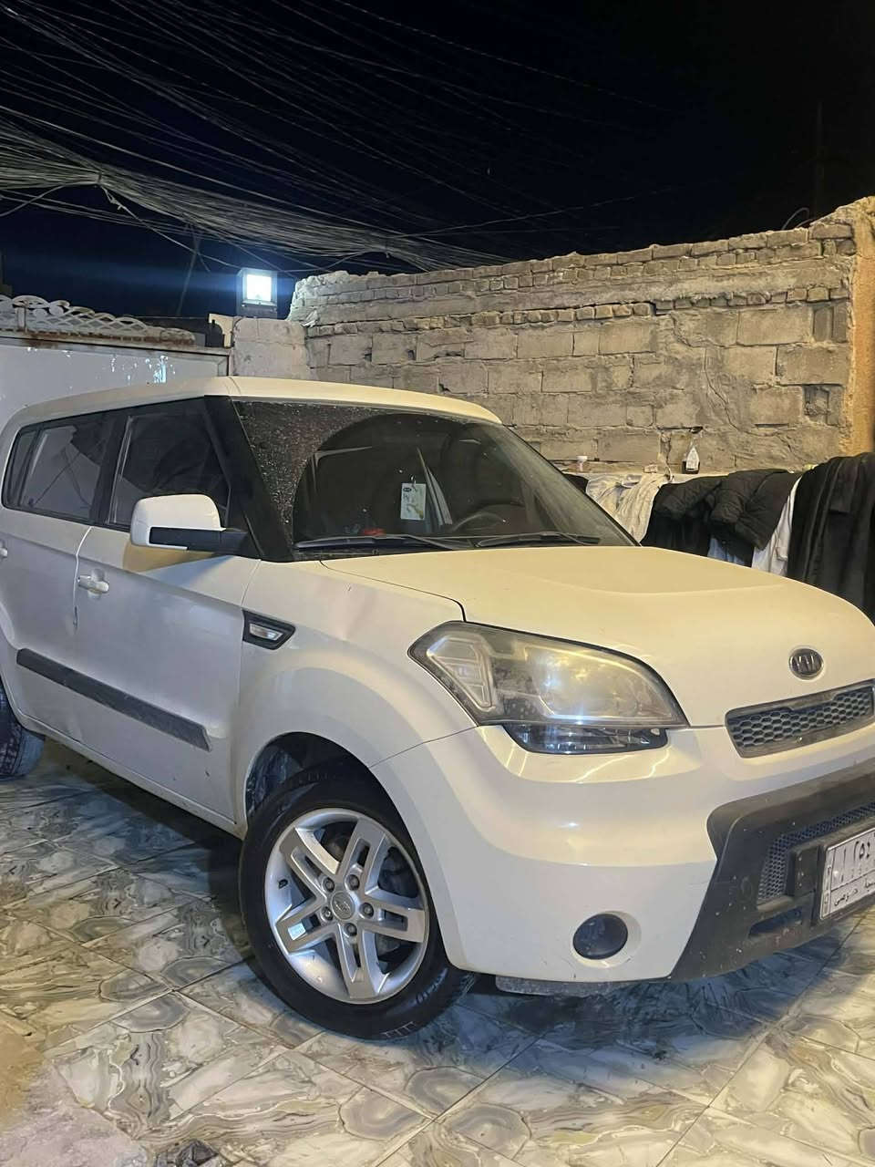 السلام عليكم من رخصت الدمن المحترم للبيع او مراوس صول موديل 15سياره ادوات متومه  قادسيه الماني سياره حلوه وجاهزه تبريد ثلج فول السياره مابيه نقص خير من الله مكينه وكير وكهربائيات وصدر وتبريد وتدفئه ودواخل كل وضع الشركه مابيه نقص برغي السعر 45 المكان واسط ***********
