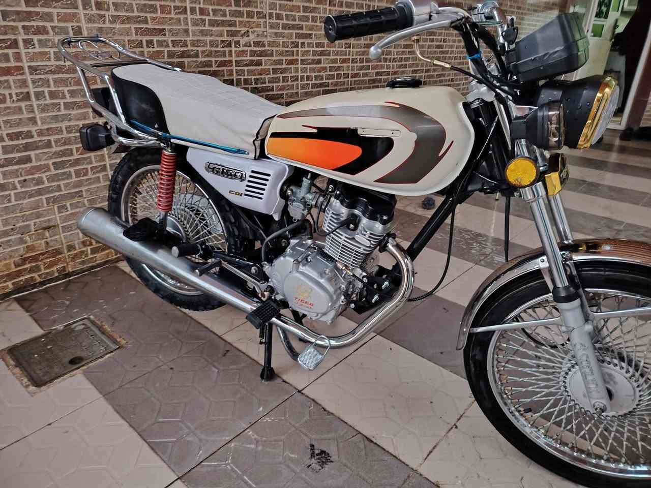 سلام عليكم تايكر موديل ٢١ للبيع محرك ممفتوح كهربائية كله شغاله اي نقص مابيه السعر ٤٠٠ الف *********** مكاني المجمع الصناعي
