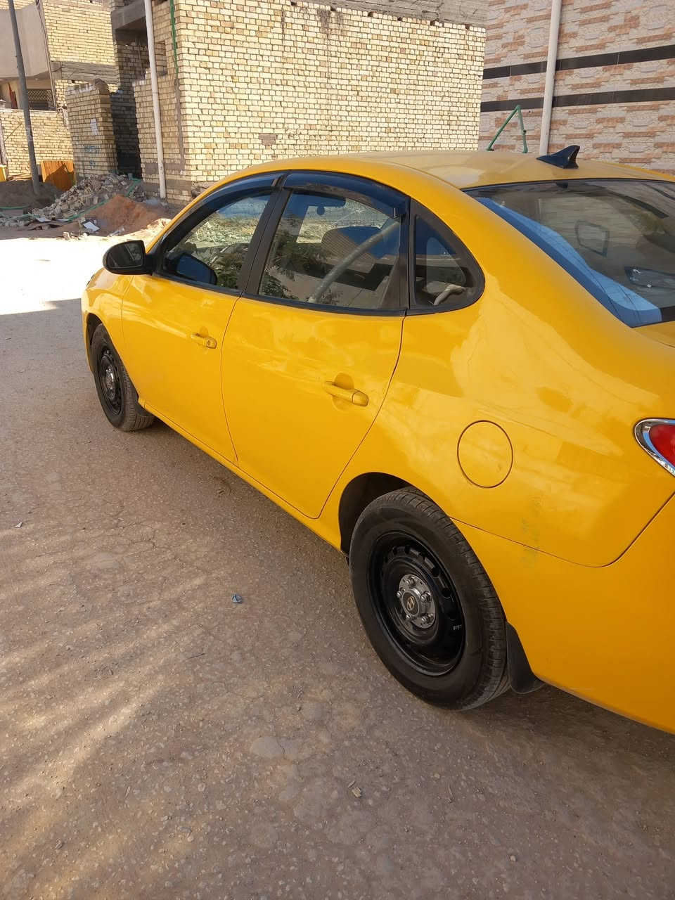 السعر 85  تبديل قطعه وحده باب عكس السائق مكينه 2000 
مكان السياره كربلاء 

***********
