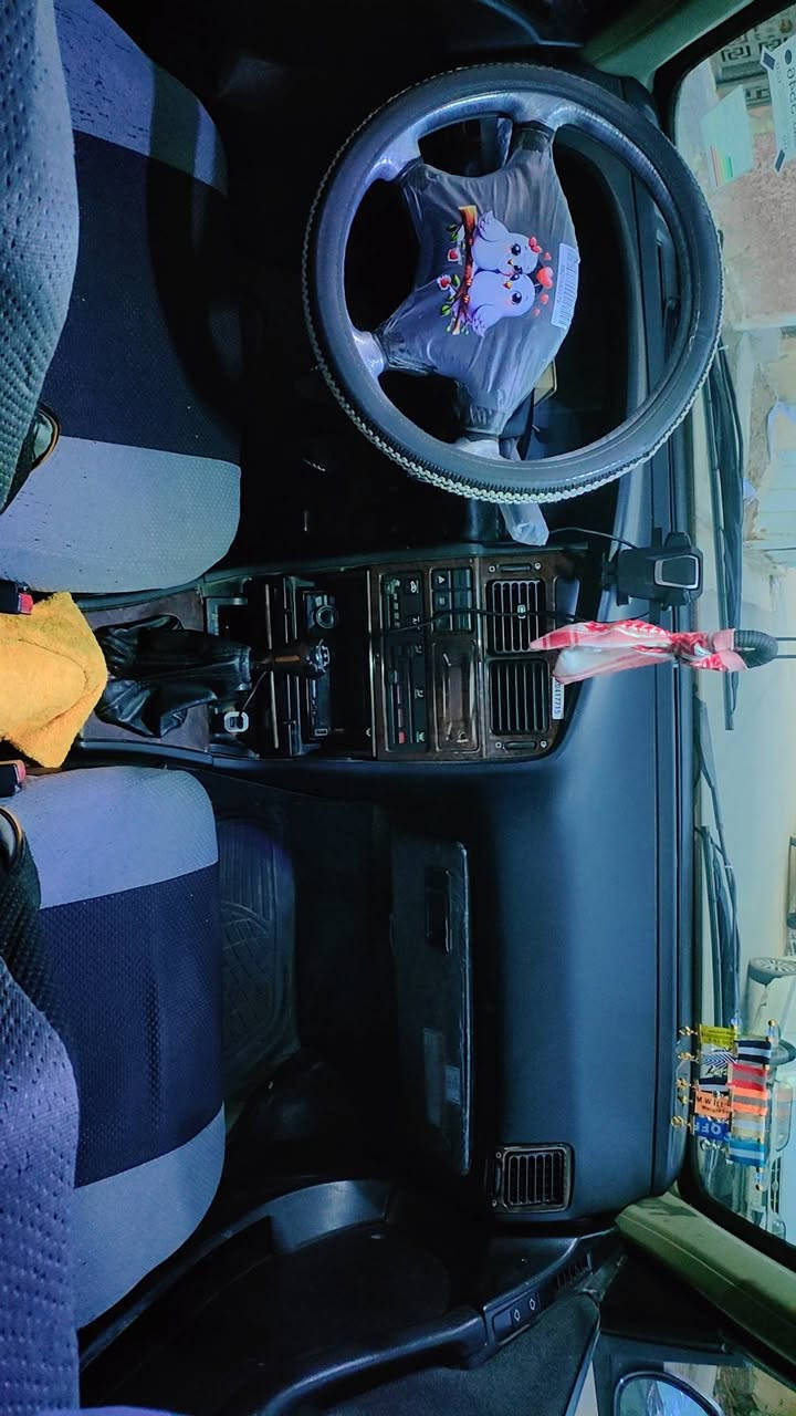 السلام عليكم بيجو بارص2015 مصفره هيئه وغرامات تحويل ثاني يوم كبل للشارع كلشي جديد ب52 وبيها مجال *********** بيك خير وادلل
