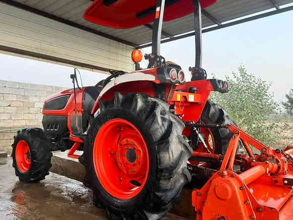 كيوتي للبيع 
ما بيها اي نقص 
مع كافه ملحقاته رفاسه.   معدلان     فدان بلادي و فدان كابوته ياباني ديجر مع عربانه قلاب فلوجه المكان بلد الرواشد 
رقم الهاتف 

***********
السعر اتصل
مكلف بلنشر🥀
