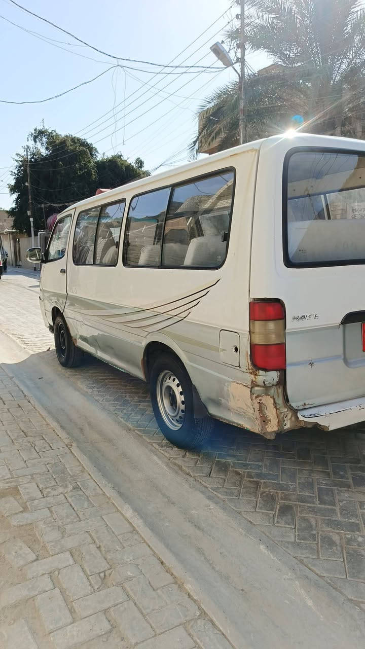 سلام عليكم جنبي للبيع 2010 تحويل جديد رقمهة نكليزي بس علستلام سنوية جديدة مكينة كير اكسن خير من اللة الكشر كدام عيينك صبق ما بيهة مكان سيارة بغداد  حي البتول***********
