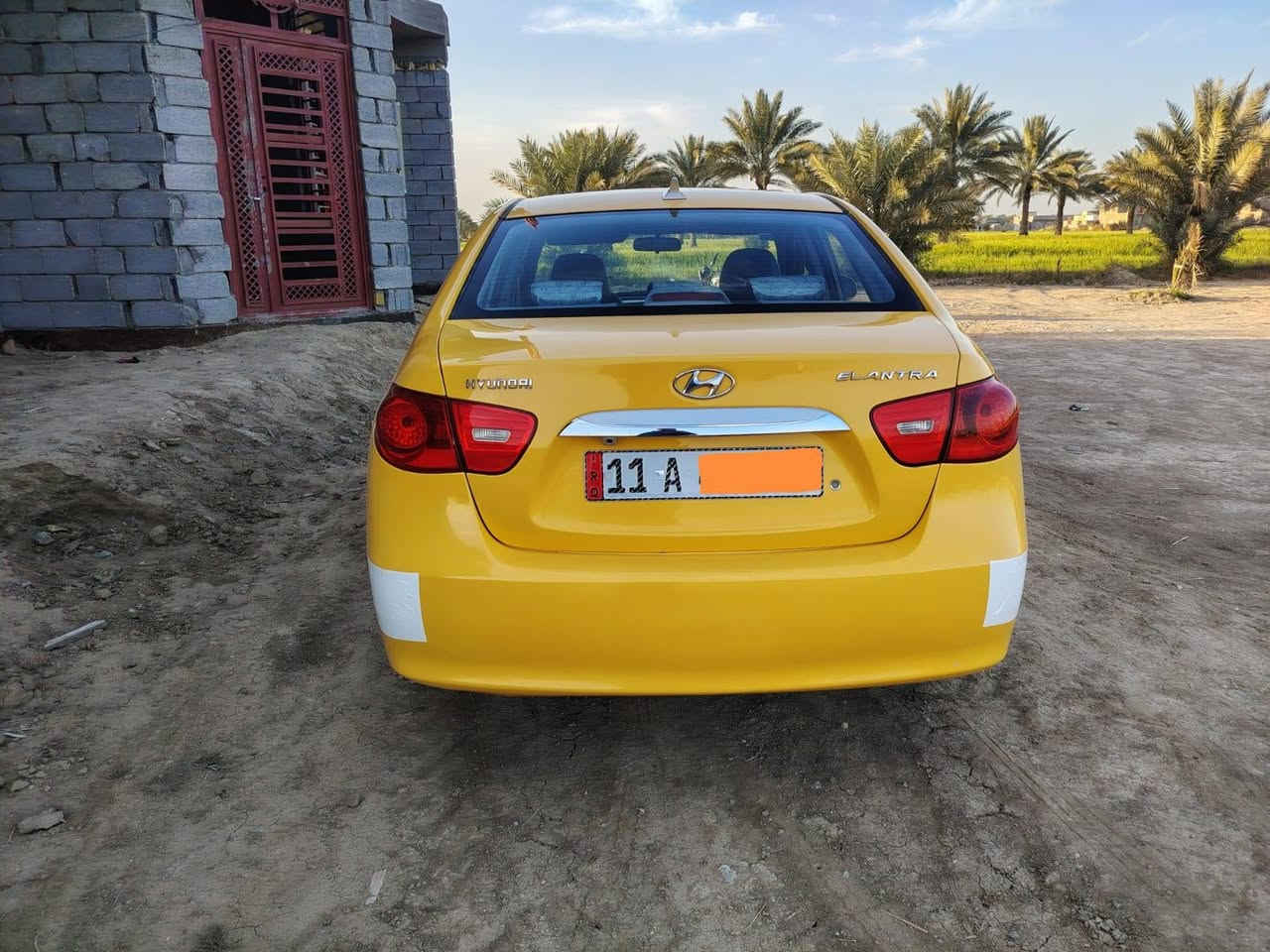 وعليكم النترا موديل 10 سياره جديده ومكفوله حادثه بس لبنيد فقط مصفره هيئه وغرامات ورقم بغداد بسمي مداور ثانيوم السعر اتصل ع رقم *********** ودلل ولمو شراي لا يتعبني
