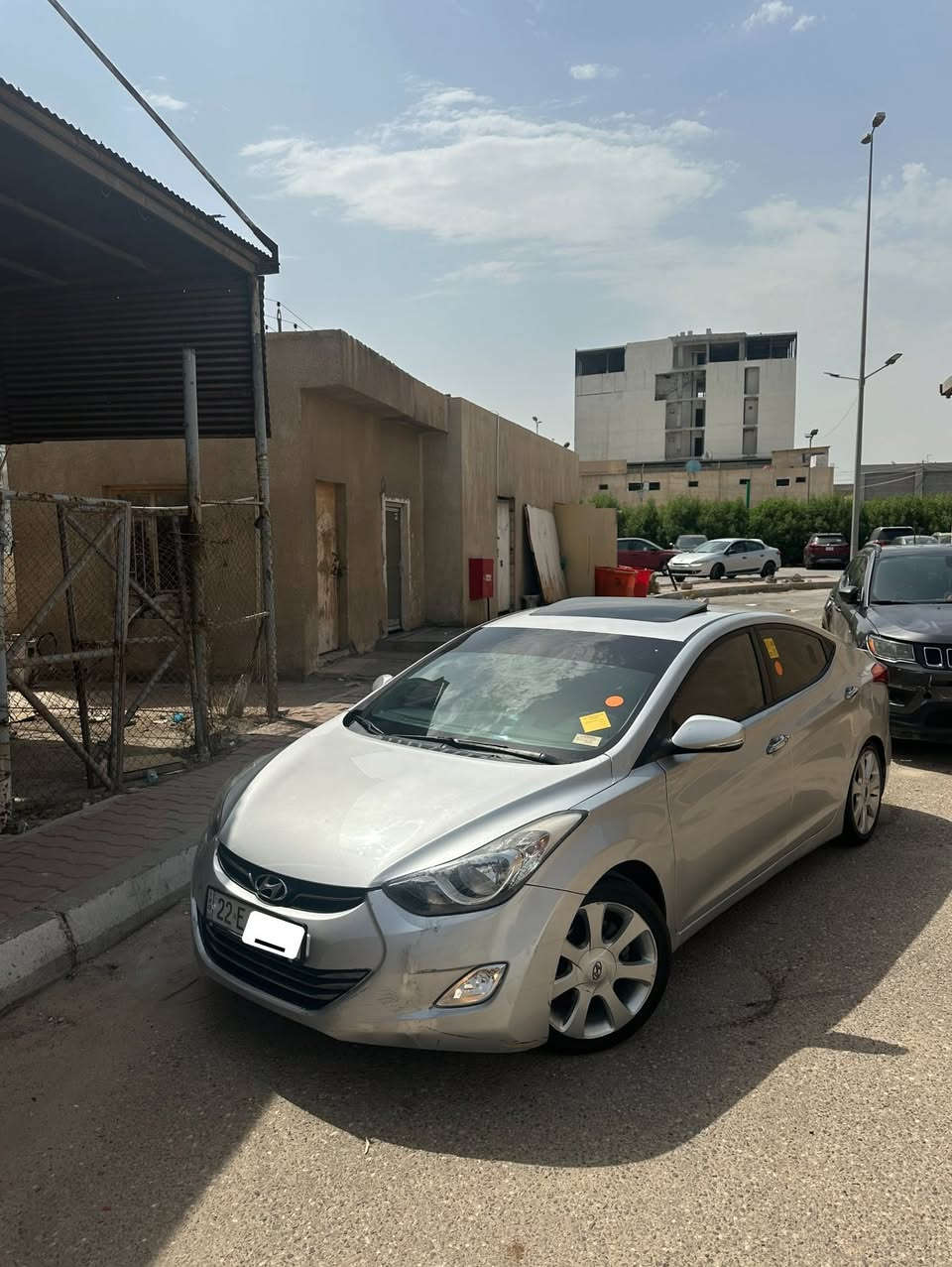 سلام عليكم النترا ٢٠١٤ فول ١/١ ادوات كصه جنطه متؤم شمالي نكليزي وكامل
فتحه سلايت روف 
بصمة تشغيل
بصمة بيبان 
ترحيب
مري شفط
شاشه + كامره + حساسات 
كشن كهرباء
كير محرك كفاله تبريد ثلج

العنوان البصره
***********
