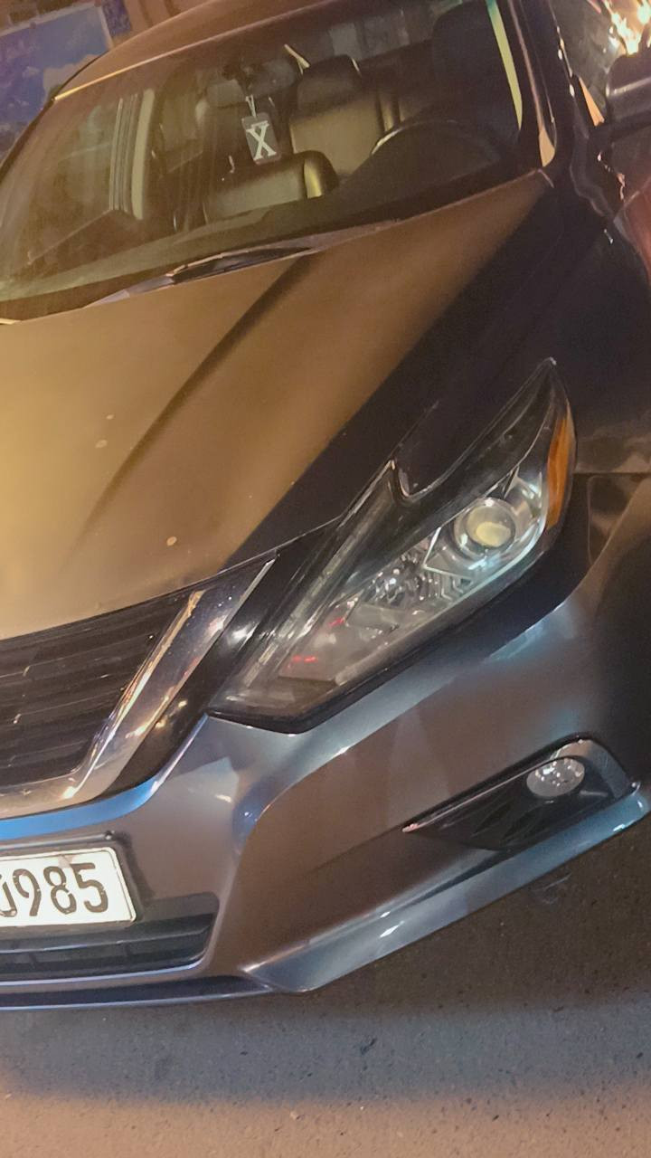 نيسان التيما 2018 sv نفطي 

مواصفات sv 
بصمه 
شاشه 
كامره 
حساسات جانبيه و خلف 
بصمة ابواب 
مانع انزلاق 
مثبت سرعه 
كشن كهربائي 
كشن جلد
كير محرك مكفوله
محرك 2500  / 4 
ضرر 
جاملغ وبنيد  
السعر 118
عنوان بغداد 

***********
