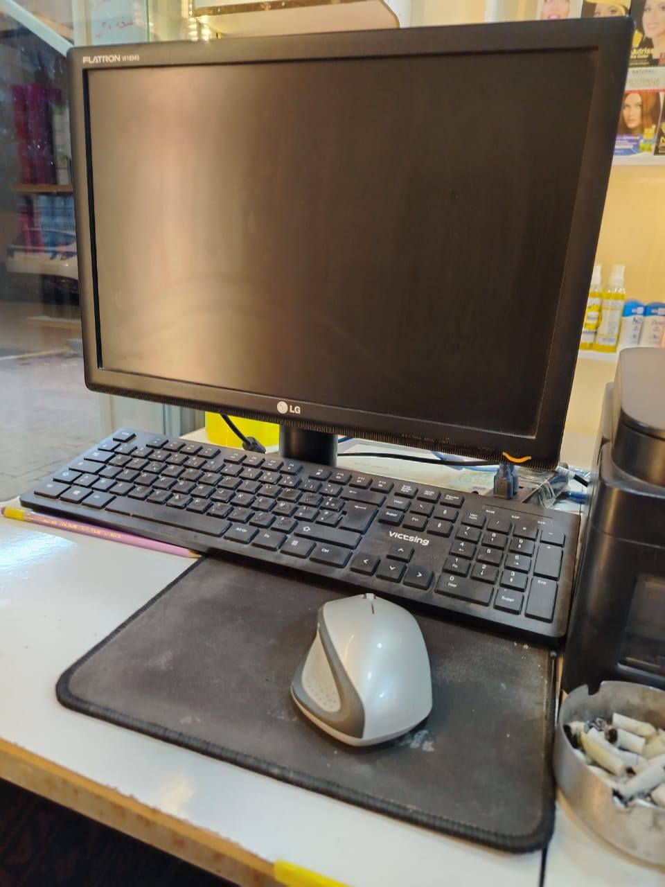 للبيع طابعات عدد ٤ مع لابتوب ١ وكيبورت عدد ثنين مع شاشه عرض مع كامره نيكون ٥٣٠٠
للاستفسار ***********
