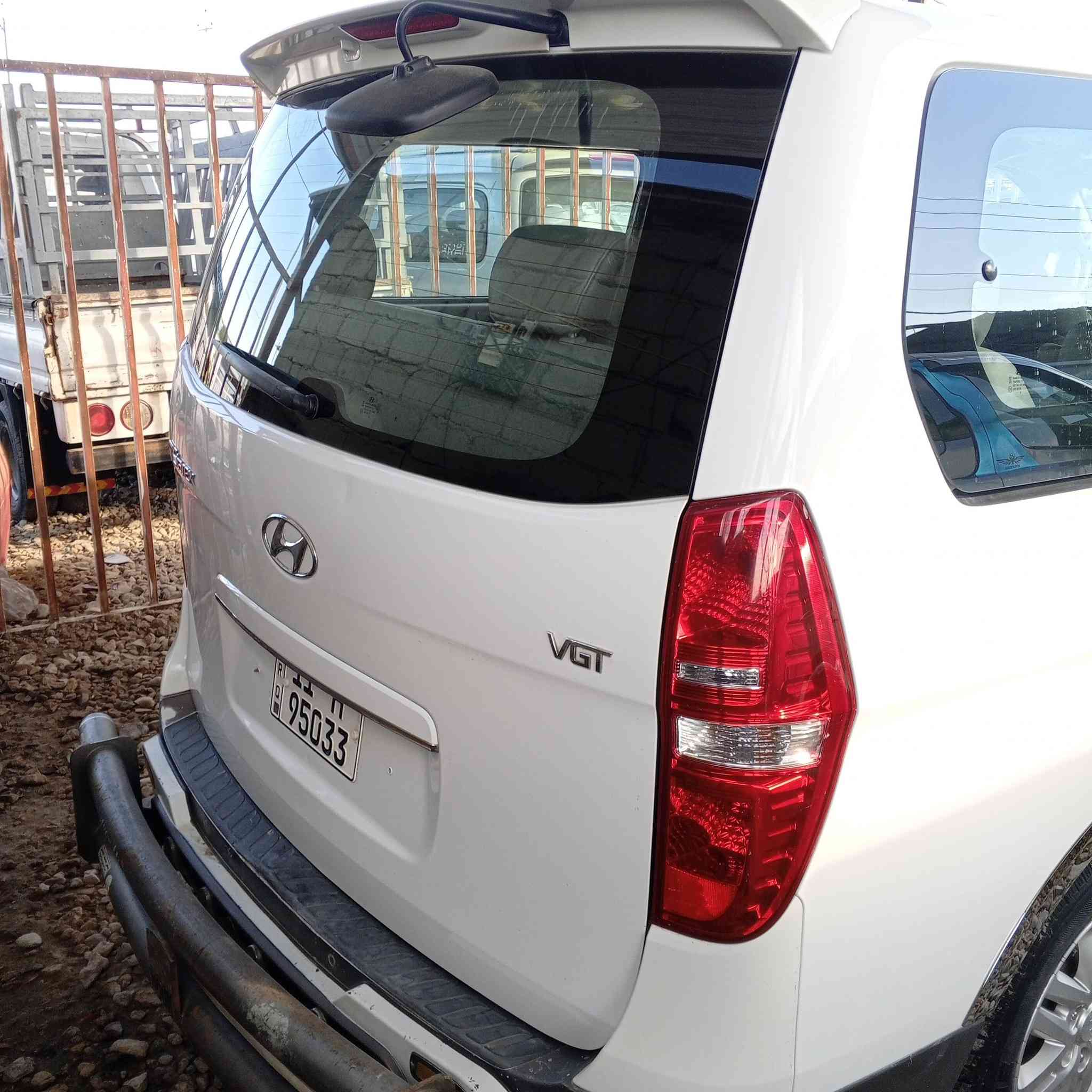 يالله السلام عليكم استاركس 2019خصوصي رقم بغداد انكليزي بيه جاملغ خلفي صبغ من كوريا السياره ماشيه 200 وضع شركه مكينه ادبلوا لا تنقيص ولا تبخير السياره مال جناي حلوه كلش مكان بابل شوملي معرض سيد علي الشرفي *********** سيد امير
