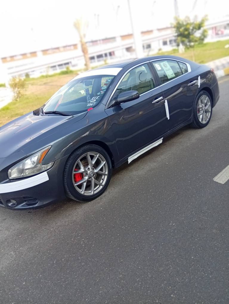 نيسان مكسيما للبيع 
موديل 2010
سياره موصفات فول 
تايرات جديد 
صدر جديد امامي خلفي 
مكينه كير شرط 
سياره جاهزه فول
بطاقه بانزين موجود سياره تحويل ثاني يوم 
سياره بيها بس بونيد صبغ بدون ضربا 
الاستفساره ***********
سعره 87بي مجال كركوك, العراق
