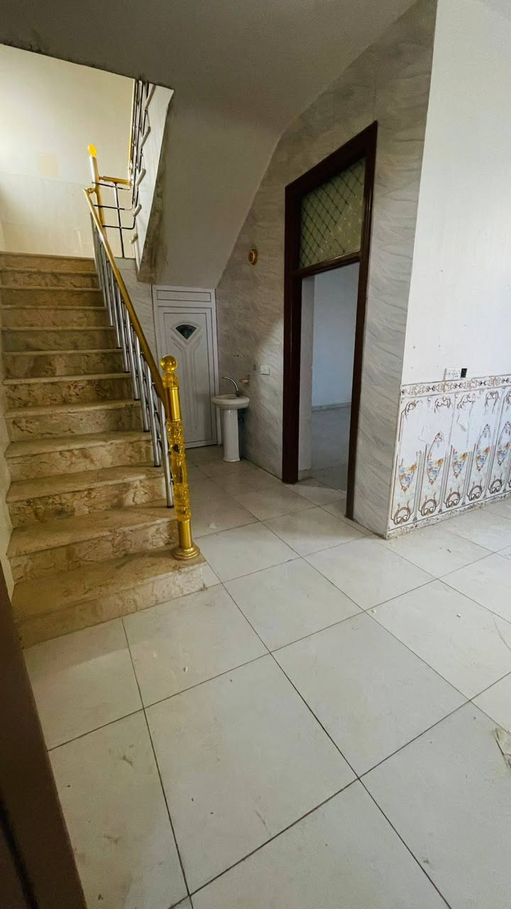 دار للبيع مساحه ٢٦٠ متر طابو صرف

مجمع ارض بابل حي الحسين 

قرب مدرستين

مطلوب ١٠٠

مقدمه ١٠٠ وبيها مجال بسيط 

خدمات فول مدارس اثنين حكوميه

مجاري موجوده

امنيه موجوده

لحك قبل لايفوتك

يرهم مراوس بقطعه بحي الحسين ٣٠٠ متر وينطي فرق

العنوان ابي غرق حي الحسين 

للاتصال والاستفسار المراسله او الاتصال علئ الرقم التالي

***********
