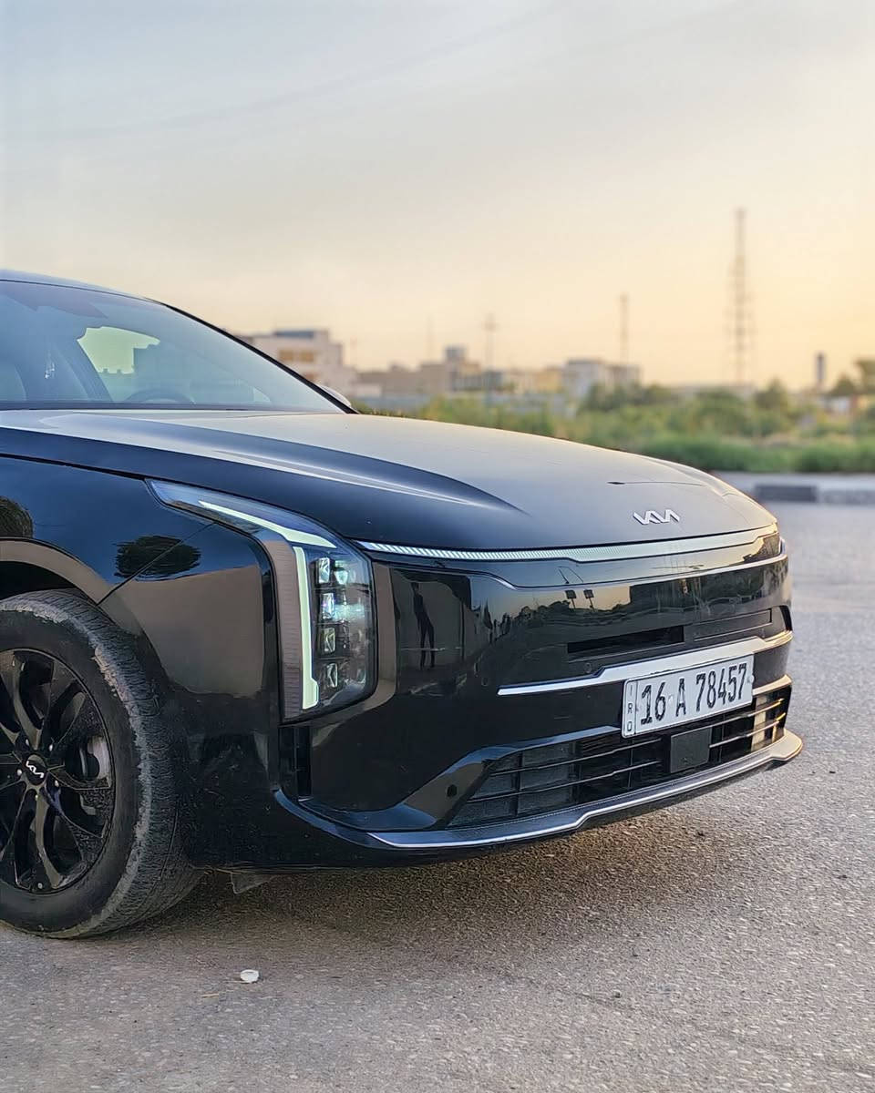 يالله السلام عليكم 
للبيع فقط كيا   k8 2025 الشكل الجديد
السيارة غاز بلاد مكينه v6 3500
رقم قادسية شهداء وكالة ثاني يوم
موصفات السيارة 
بصمه شاشه متصل قيادة ذاتيه تحديد مسار
رادارات ٣٦٠ درجه ستيرن كهربائي كشن السايق والصدر كهربائي تدفئه تبريد بردات خلفيه اخوان من الاخير السيارة فول الفول عده الفتحه شواحن لاسلكي
والسيارة خصوصي مو تكسي يعني قمارة مامثقبه
السيارة بيهه بابين كلير من كوريا وشوية صبغ طرف الجاملغ والبنيد
ماشية ٣٥ الف حقيقي مامنزل والله 
مكان السيارة ديوانيه 
السعر ٢٣٥ وبيهه مجال 
للاستفسار ***********
