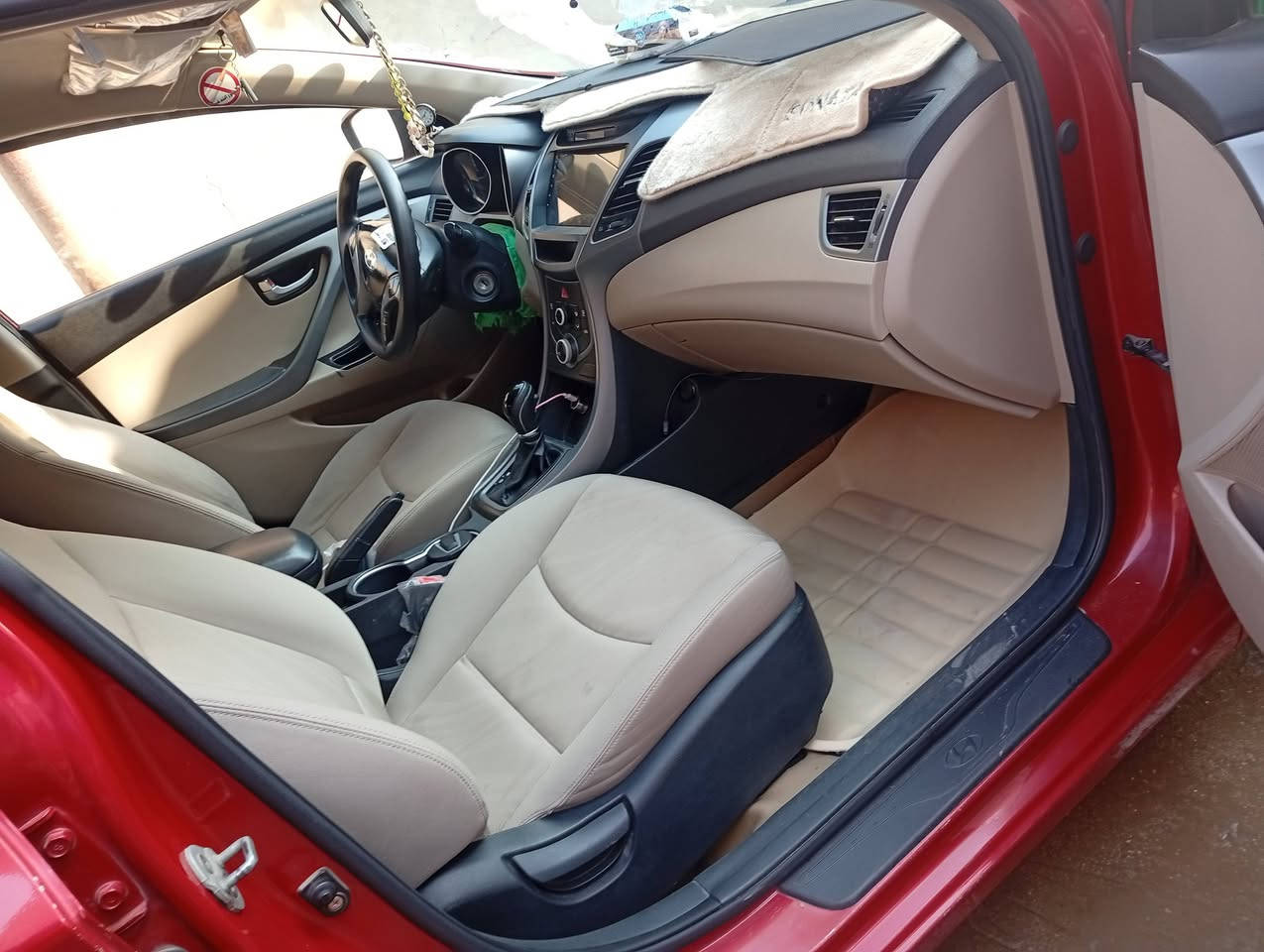 سلام عليكم عيوني سياره خليجي جديده بمعنه كلمه حلوه سياره كير مكينه تبريد صدر مكفولات بل كرتوان بيه بس باب سائق بيه باريد اقل شبر باقي كفاله عامه موديل 15 شراي يتصل وإني خادم للجميع السعر 125 وبيه مجال قليل للشراي مكاني بابل سياحي شراي يتصل وإني خادم ***********
