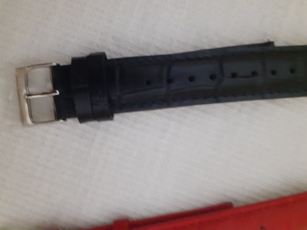 السلام عليكم 
٣٥ قطعه سير ساعه بشرط جلد مع البيم جدد القطعه ٥٠٠ دينار


**إذا كنت صاحب هذا الإعلان وتريد حذفه لأي سبب، رجاءا أرسل رسالة إلى الدعم الفني**