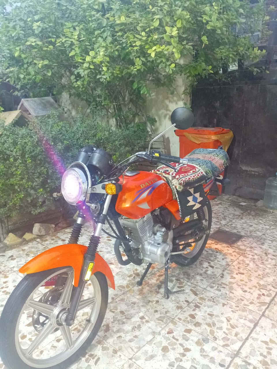 سلام عليكم دايون عضم 2022(الجوهره) أوراق اصولي الدراجه جديده  كهربائيات كله شغاله سلف اشاير بك لايت هورن  مكينه كفاله شلعه ومعدل فول برغي ماناقصه 🔩 السعر ب150مليون وبيه مجال قليل مكاني طوريج وهاذه رقمي ***********
