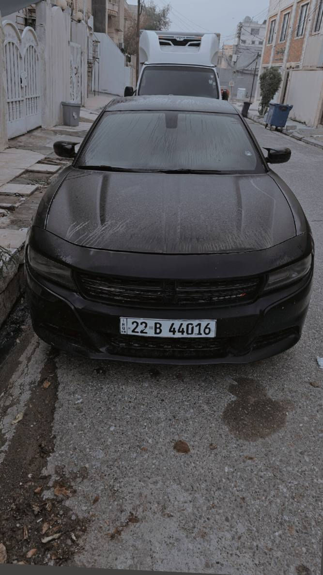 دوج جارجر 2016  sxtكلين بدون صبغ وبدون ارباگ بيه 4 مكانات بارد وشويه حالوب خفيف بصمه  شاشه جبيره شفتات شغال  سنويه وهزه جديده 
***********8
*********** أربيل, العراق
