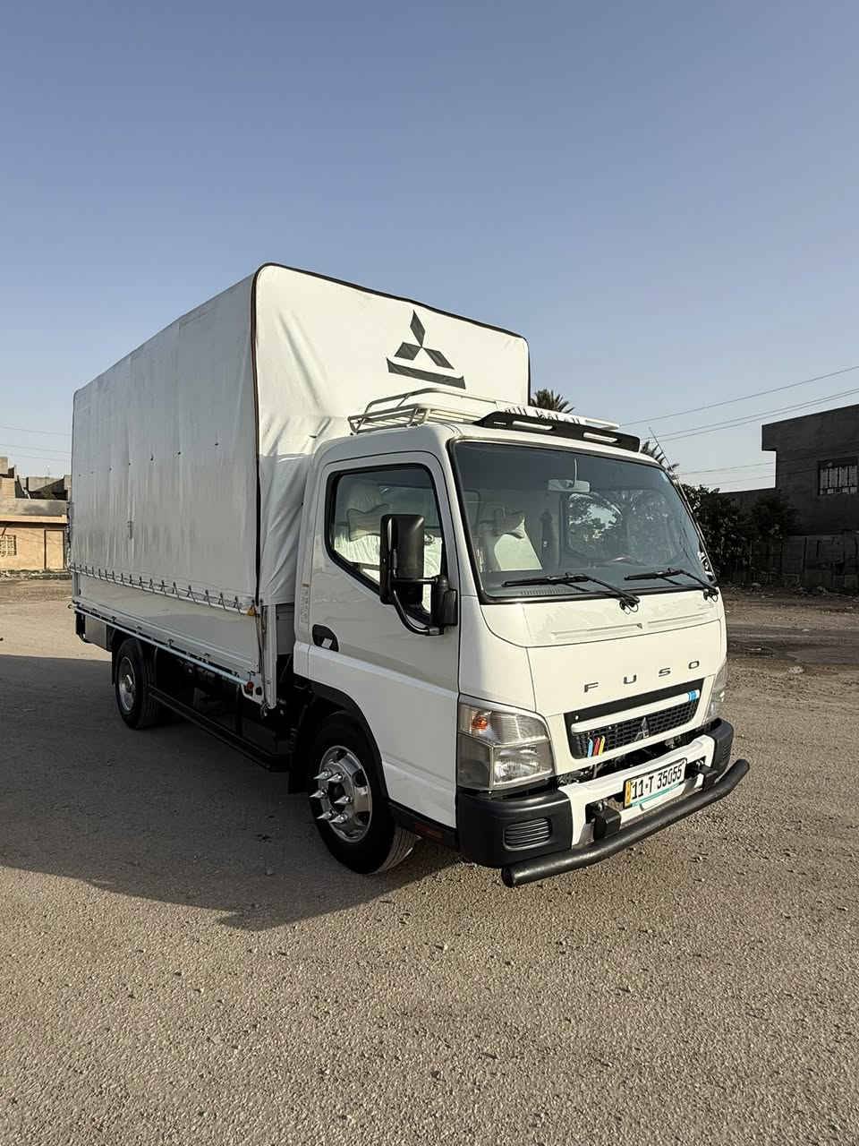 سلام 🙋🏻 عليكم 2025 للبيع ماشيه 111  رقم بغداد  تحويل ثاني يوم باسمي  300 ورقه وبيها مجال  شي قليل للشراي مكاني ديالى  ***********
