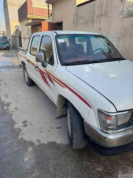 بيكم هايلوكس 2000  سنويا جديده رقم انكليزي سيار بيها صبغ اقل الحزام انطيك حزام عنوان السياره موصل حي صداك رقم بصره سياره بسمي عنواني حي صدام السعر 85 بيها مجال ***********
