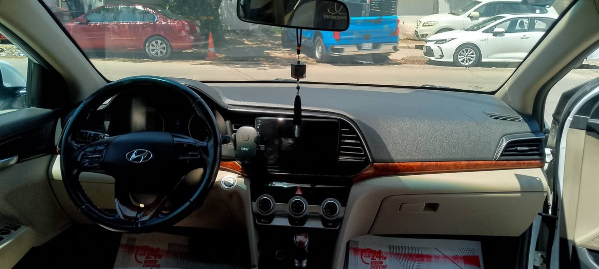 النترا لبيع موديل 2020
فول واحد على واحد وهذا سونرها 
رقم انكليزي تحويل ثاني يوم 
السعر 149وبيها مجال لطيبين 
لاستفسار لاتصال ***********
