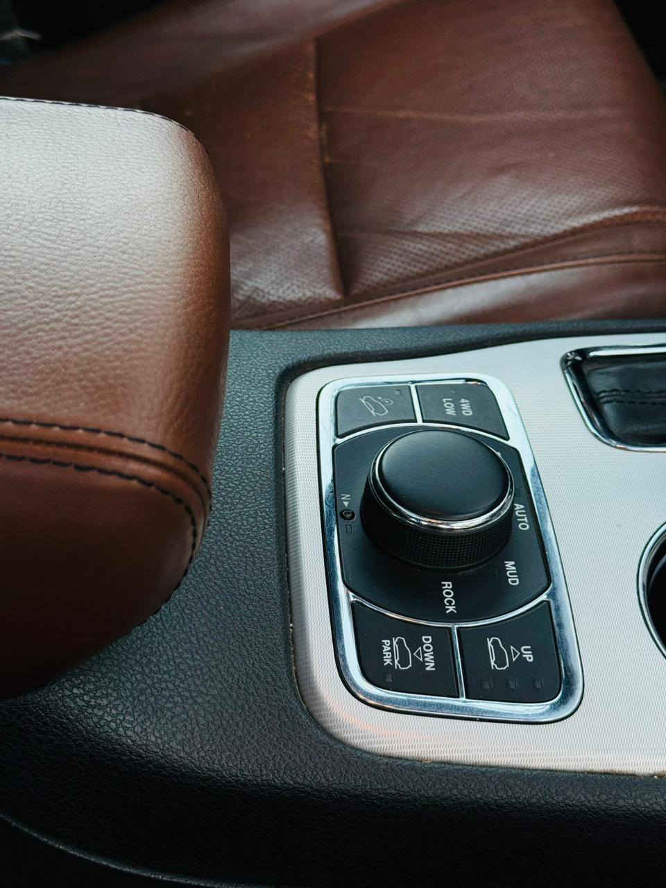 جيب شيروكي سومت معروفه مواصفات السومت
موديل ٢٠١٩
رقم بغداد شرط التحويل
فول مواصفات
كفاله عامه
للبيع
***********
