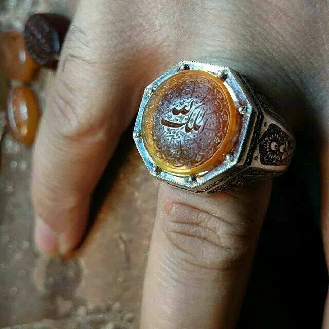 السلام عليكم يماني زعفران مخطوط ملك لله خط Vip مكان ناصريه توصيل موجود ***********
