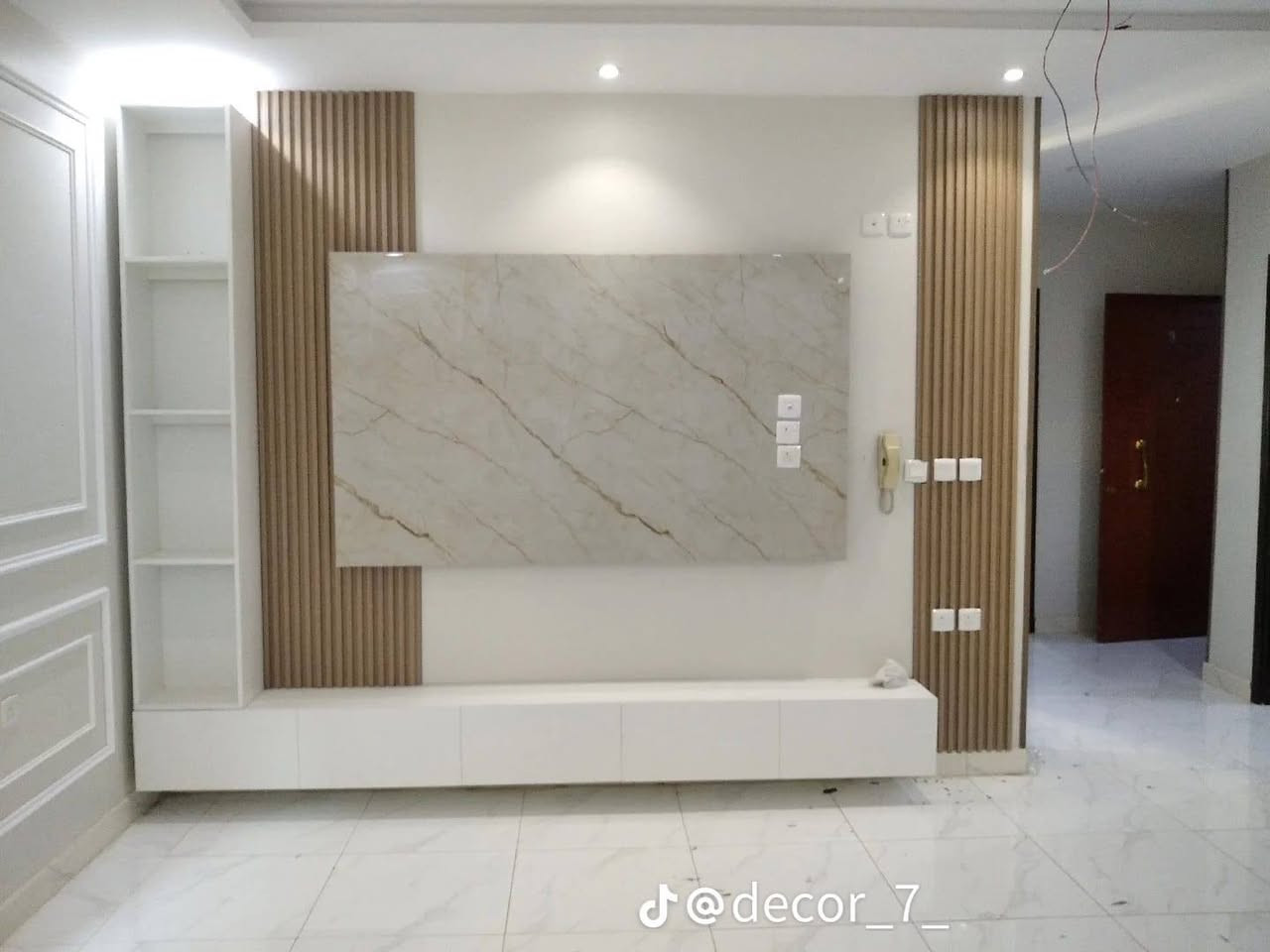 السلام عليكم عمل كافت الديكورات /بادارة محمد اللامي/ العنوان الزعفرانيه شارع المعهد/ 
#نحرص على اضافة لمسة الإبداع والفخامه في منزلك وتقديم كل ما هو جديد للزبائن الكرام وتميزهم بافكار متنوعة لكافة الأذواق مع التنفيذ بأعلى مستوى من الدقة..
لعشاق الذوق الرفيع تصاميم تاتيكم من ((سوبر ديزاين )) نفتخر باننا نضيف لمنازلكم لمسة من الجمال
ليصبح اكثر رونقاً واناقة
 للاستفسار مراسله الصفحه او الاتصال بلرقم التالي
*********** ديكورات # جبسن بورد# تغليف#
