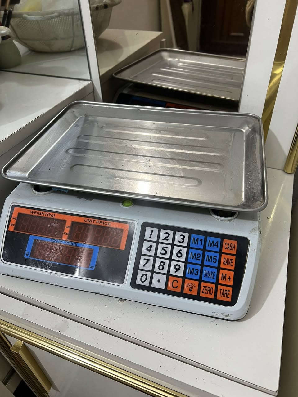 ميزان الكتروني نضيف للبيع اي استفسار خاص


**إذا كنت صاحب هذا الإعلان وتريد حذفه لأي سبب، رجاءا أرسل رسالة إلى الدعم الفني**