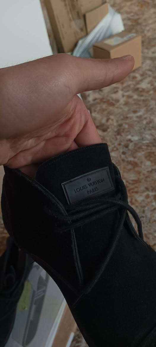 حذاء لويس فيتون شرط الاصلي حجم ٤٣ الداخل جلد و خارج قماش


**إذا كنت صاحب هذا الإعلان وتريد حذفه لأي سبب، رجاءا أرسل رسالة إلى الدعم الفني**