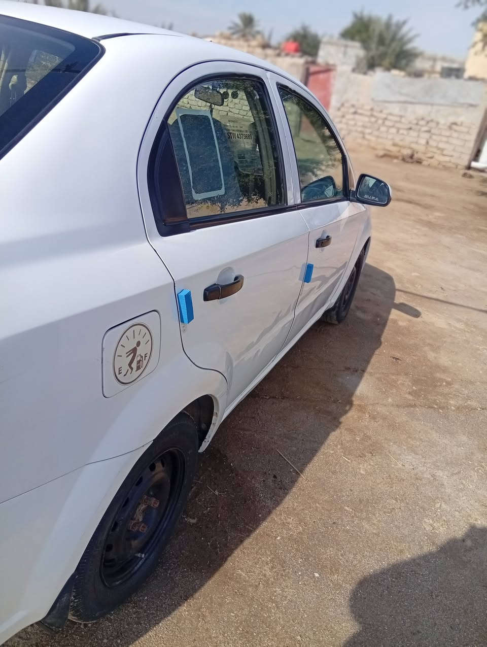 يالله السلام عليكم سياره افيو 2011 خليجي للبيع السياره جاهزه تخم تاير وتبريد وتدفئه وكهربائيات كله شغاله بيه دحجه  بسيطه بجاملغ الخلفي والجاملغين الاماميات مبدلات
السياره بسمي ورقم انگليزي ذي قار السعر 60 وبيه مجال  مكاني ذي قار  الغراف رقم الهاتف ***********
