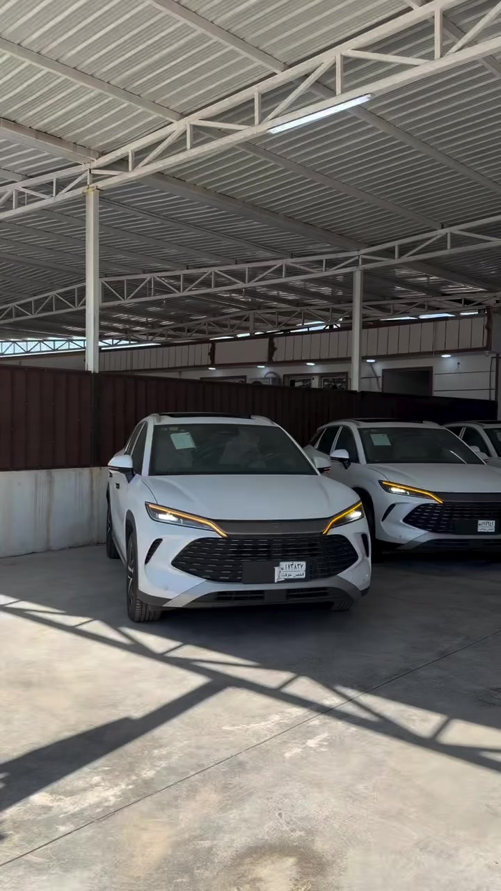 فول مواصفات اعلى فئة داخل عسلي

2كراسي امامية كهرباء وتدفئة وتبريد اسعار 🔥🔥🔥🔥🔥💯عرض خاص 

***********☎️

بي واي دي

سونج ال.           SONG L.      DM-i, 2025

سلندر: 4 سلندر

محرک: 1.5

سقف بانورامي - صندوق كهربائي  - التحكم على المنحدرات - مستشعر وقوف - تدفئة المقاعد - تبريد المقاعد - بصمة - مسند الذراع - مثبت السرعة - نظام المفتاح الذكي - مقاعد كهربائية - المصابيح الأمامية ليد - قفل مركزي للأبواب - مانع الانزلاق - التشغيل عن بعد - رادار - شاحن لاسلكي - فرامل الوقوف الإلكتروني - وضع القيادة - إضاءة ترحيب - منقي هواء - التحكم الإلكتروني في الثبات - مثبت السرعة التكيفي - نظام التوجيه الكهربائي - خطافات السحب

***

‏Panoramic Roof - Electric Tailgate - Hill Holder - Parking Sensor - Seat Heating - Seat Cooling - Keyless Entry - Armrest - Cruise Control - Smart Key System - Electric Seats - LED Headlights - Central Door Lock - Traction Control - Remote Start - Radar - Wireless Charger - Electronic Parking Brake - Drive Mode - Welcome Lighting - Air Purifier - Electronic Stability Control - Adaptive Cruise Control - Electric Power Steering - ‏Tow Hooks

***********

***********

‭0776 240 1512‬➖

شركة بغداد المركزي  لتجارة السيارات 

📍الفرع الاول بغداد معارض البياع المدخل الرئيسي مقابل محطه وقود السيديه  

📍الفرع الثاني مدخل سيطره بغداد اليوسفيه 75قرب السيطره
