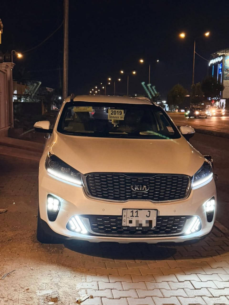 السلام عليكم
كياسورنتو موديل2019
رقم بغداد  بأسمي تحويل ثاني يوم
محرك6سلندر
7 راكب
3 قطع تبريد 
برادت بلادية
ويل ستيل كروم
مرايات مري شفط
صندوق كهرباء
شاحن واير لس
أريل جي بي أس بلادي
كامرة خلفية
حساسات أمامي خلفي
سيارة جديد 
كتلوكات الشركة بيه
ملاحضه السياره بيها تعيار بل بنيد بدون صبغ وبدون تبديل
السعر 225ورقه وبيه مجال
الموقع الرمادي شارع60
الاستفسار على راقم:***********
