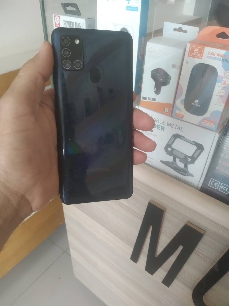 جهاز a21s الذاكره ٦٤ السعر ٧٥الف الرقم ***********
