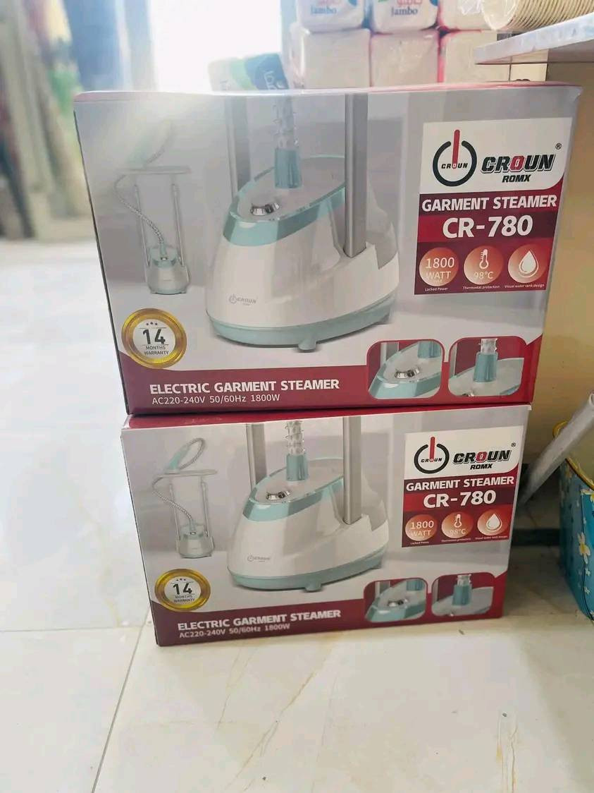 الف رحمه على روح امه وابو الي يعلقلي هذا باب رزقي الوحيد 
قوة عالية لتوليد بخار قوي
 وسريع، مثالي لكافة أنواع الأقمشة.
درجة حرارة عالية لإزالة التجاعيد بسرعة وكفاءة.
تصميم أنيق مع خزان ماء مرئي يتيح لك مراقبة مستوى المياه بسهولة.
حماية حرارية مزدوجة تمنع ارتفاع درجة الحرارة وتحمي الجهاز من التلف.
نظام قفل الطاقة يوفر أمانًا إضافيًا أثناء الاستخدام.
يأتي مع علاقة ملابس ووسادة مقاومة للحرارة لتسهيل عملية الكوي وضمان نتائج احترافية
ضمان لمدة 14 شهرًا لضمان جودة وأداء يدوم طويلًا.
كي جميع أنواع الملابس بسرعة وسهولة.
إزالة التجاعيد من الستائر والمفروشات دون الحاجة إلى فكها.
مثالي لكوي البدلات الرسمية والفساتين دون الحاجة إلى لوح كوي.
مناسب للاستخدام في المنازل ومحلات الملابس والفنادق.
يستخدم لتعقيم الملابس بالبخار وقتل البكتيريا.
الجهد : 240V 50/60Hz
الطاقة : 1800W
للحجز والاستفسار مراسلة الصفحه تتوفر خدمة توصيل بغداد, العراق


**إذا كنت صاحب هذا الإعلان وتريد حذفه لأي سبب، رجاءا أرسل رسالة إلى الدعم الفني**