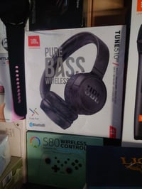 سماعات • إلكترونيات