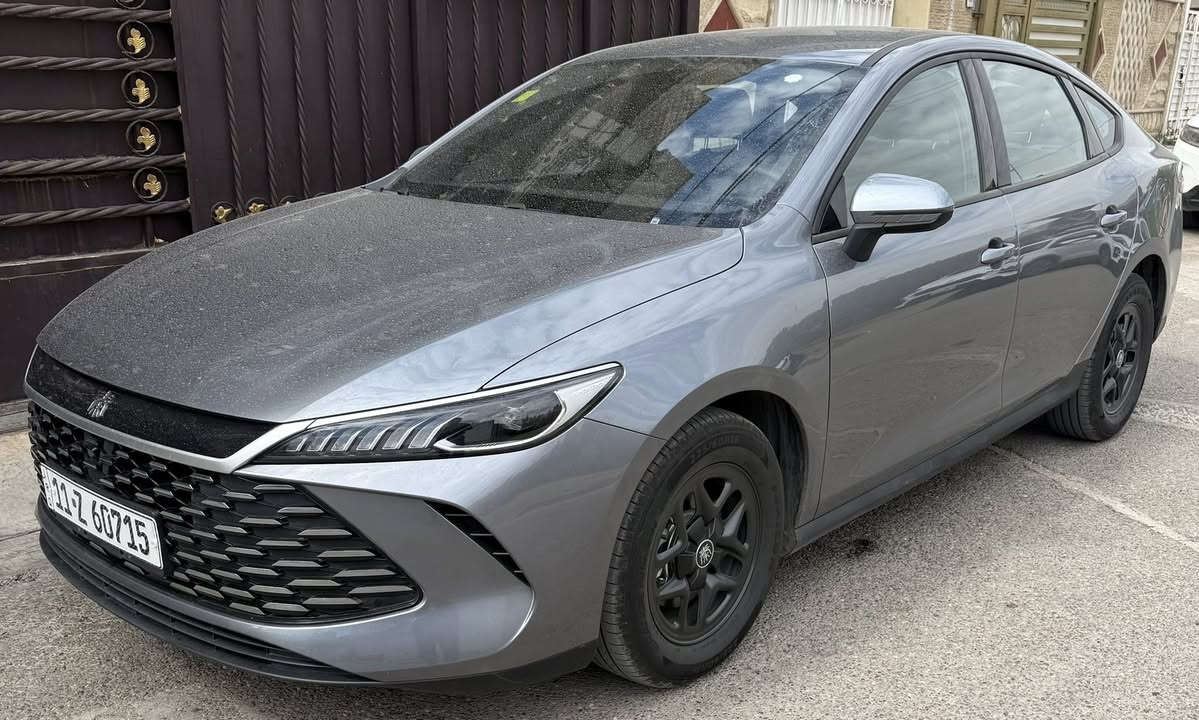 السلام عليكم  
للبيع بي واي دي جن بلاص ماشيه 11الف 
داخل زيتوني كفاله عامه السياره على وظع الشركة غراضه كله كامله السعر 17مليون و 800العنون بغدا شارع فلسطين للاستفسار ***********
